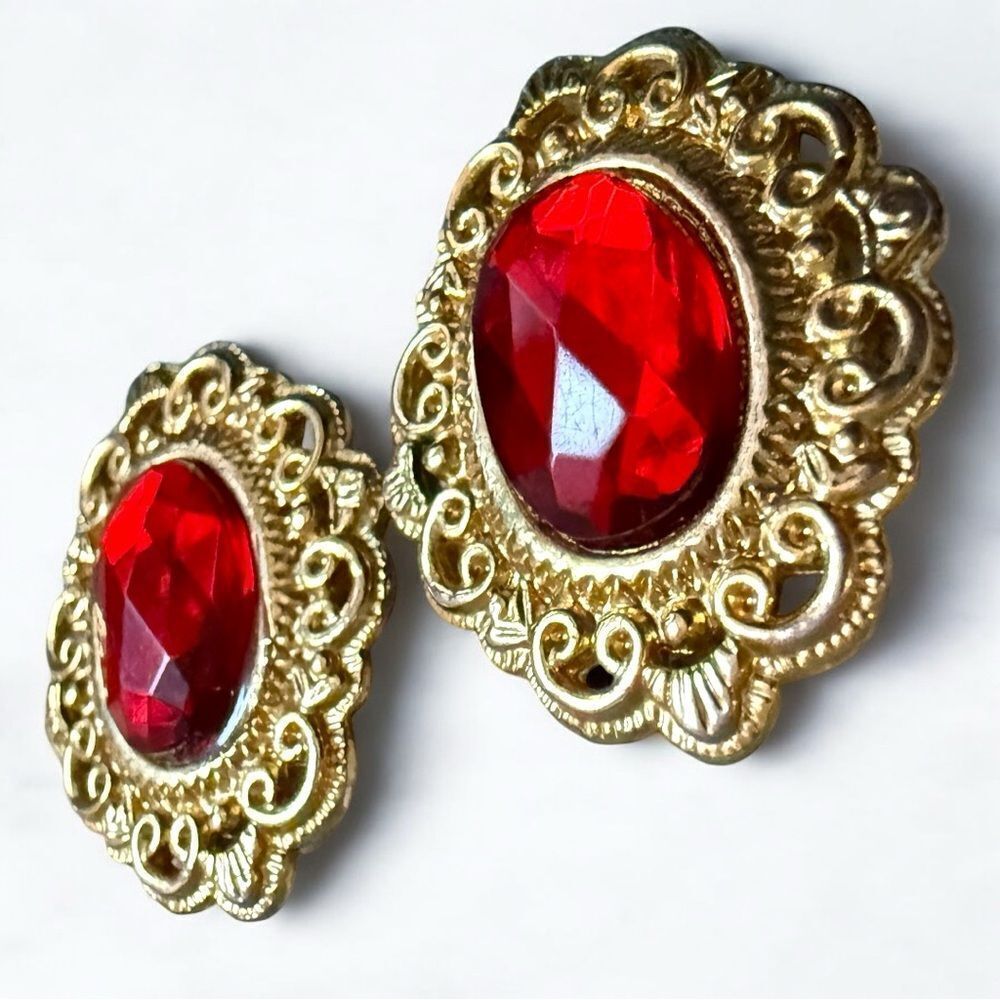 VINTAGE RED GEM BAROQUE EARRINGS – GOLD FILIGREE STYLE ❤️✨